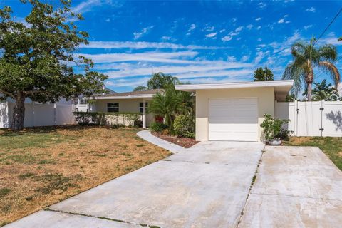 A home in PALM HARBOR