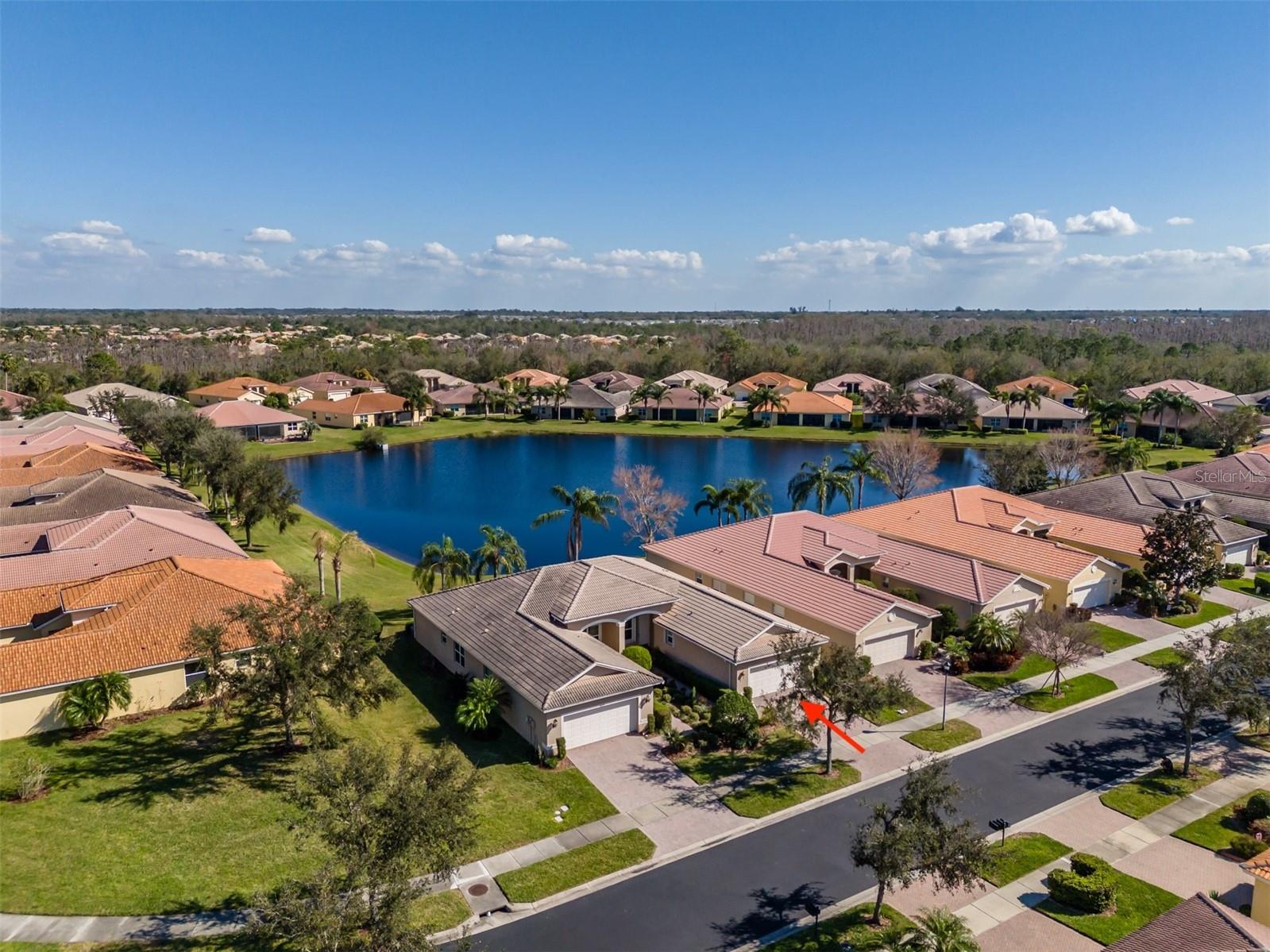 VALENCIA LAKES - Residential Lease