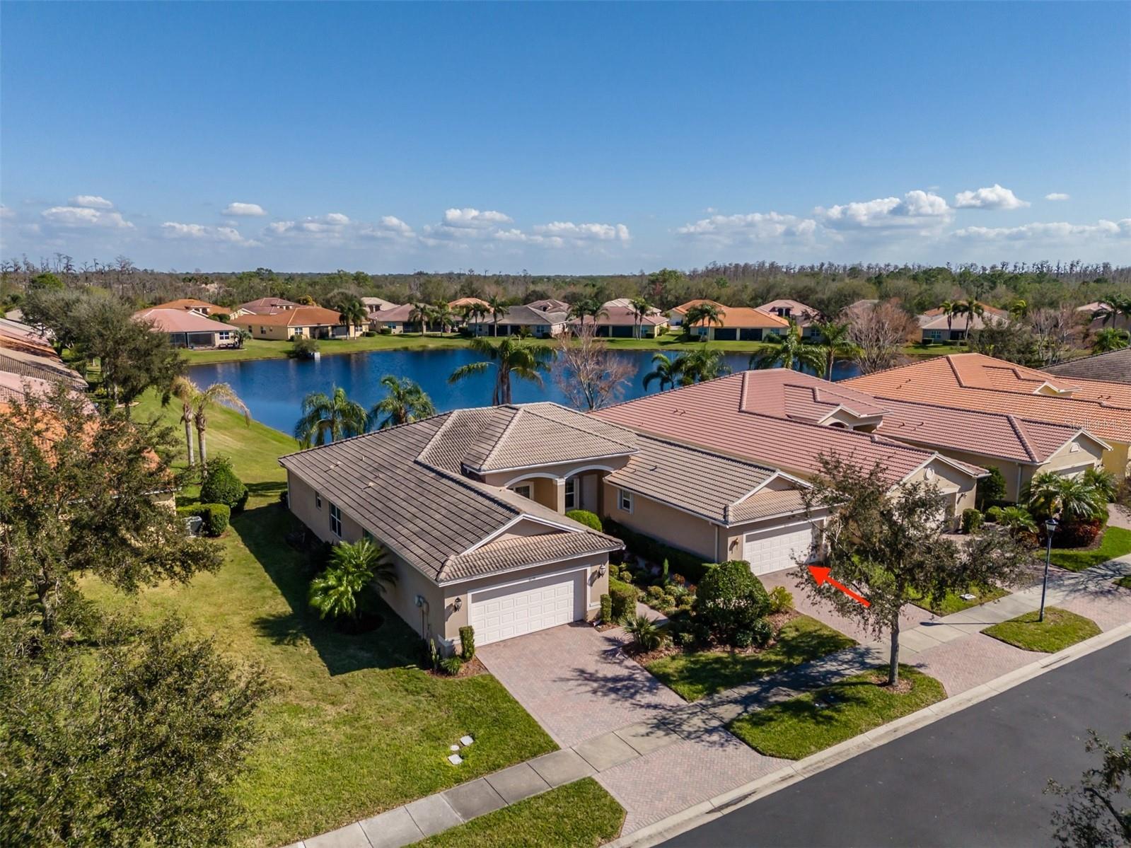 VALENCIA LAKES - Residential Lease