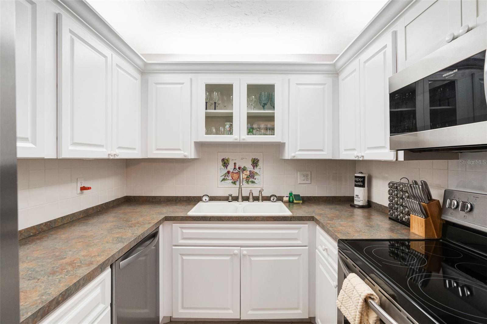 5855 MIDNIGHT PASS ROAD 611, SARASOTA, FL, 34242 4 5855 MIDNIGHT PASS ROAD 611