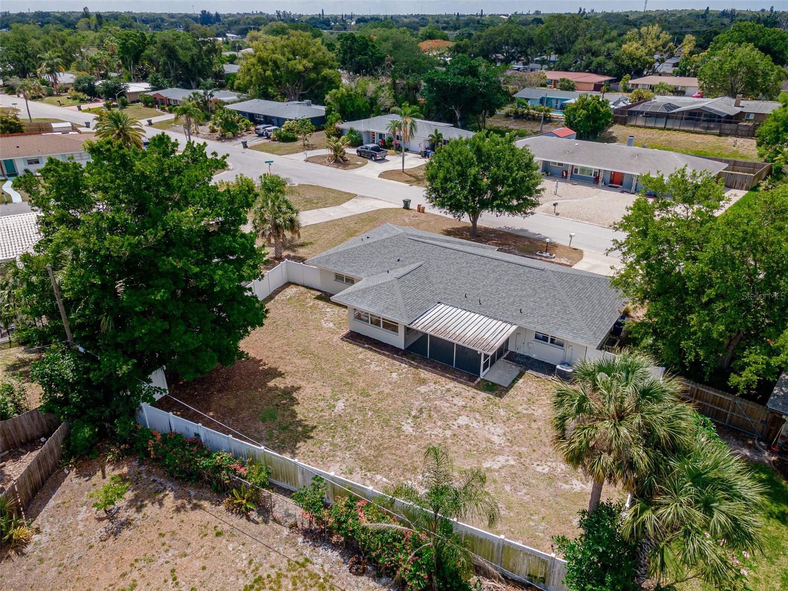 SOUTH GATE - Residential