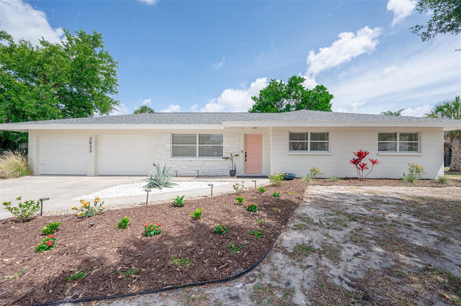 SOUTH GATE - Residential