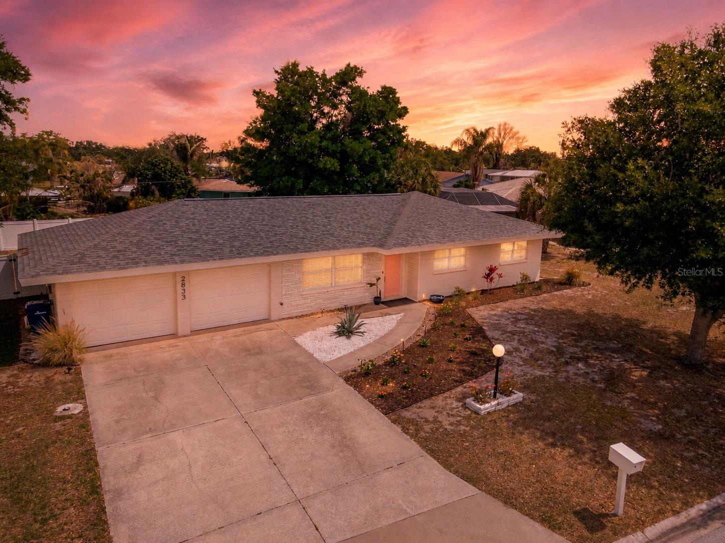 SOUTH GATE - Residential