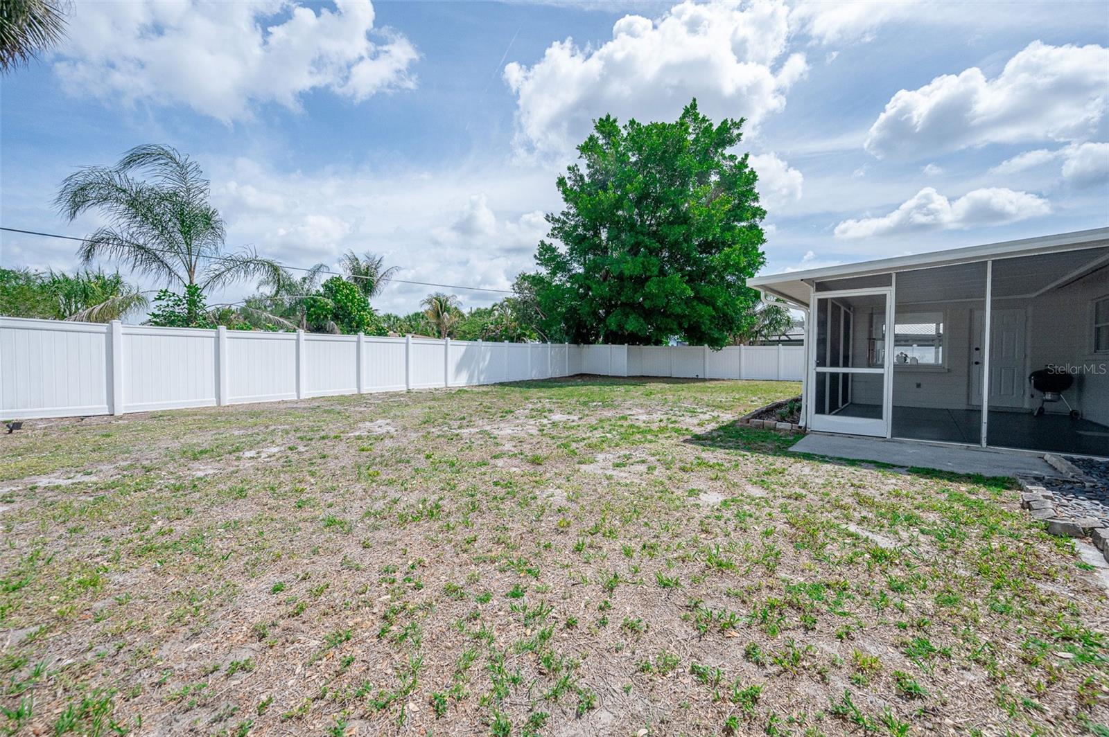 SOUTH GATE - Residential