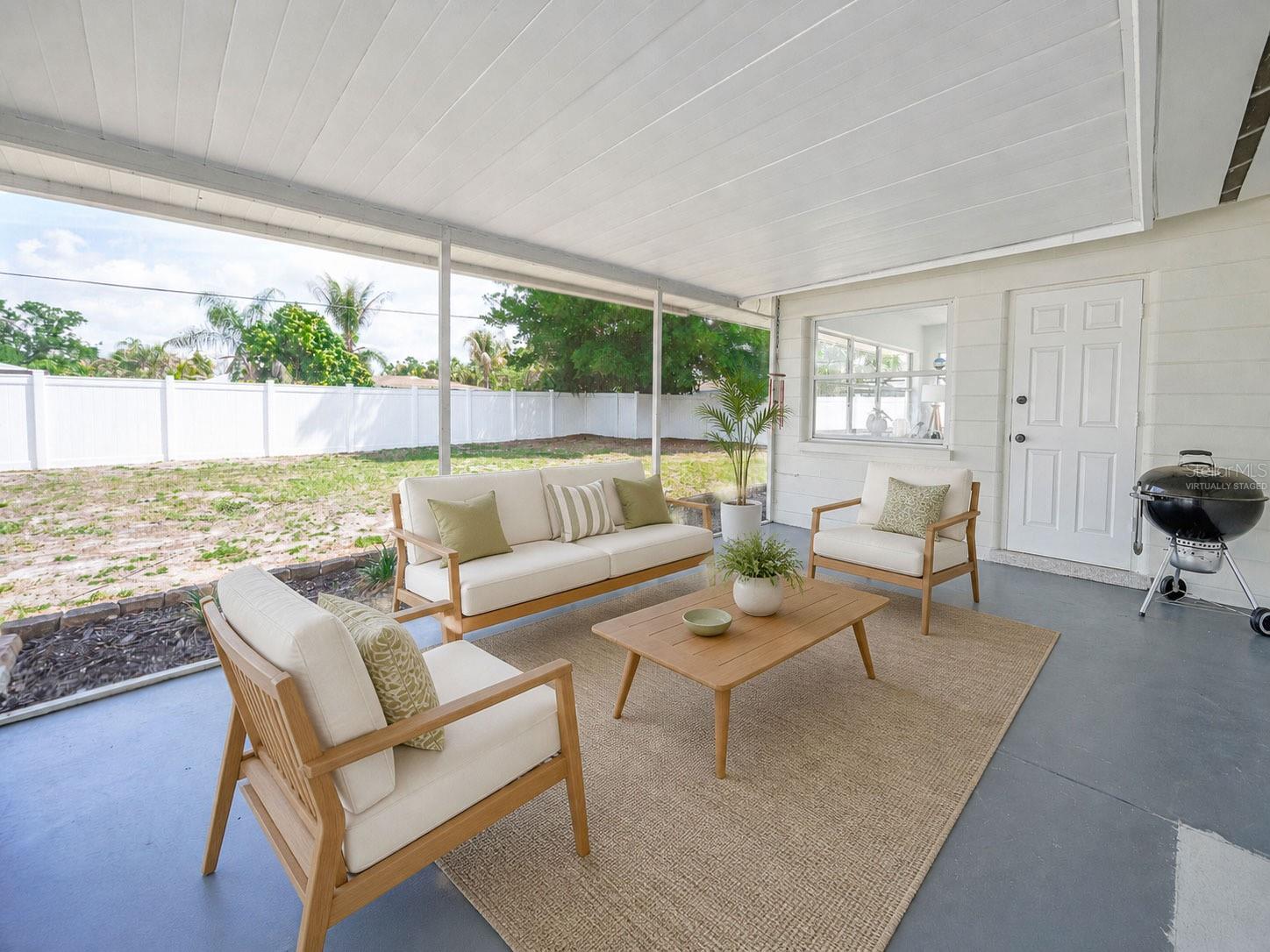 SOUTH GATE - Residential