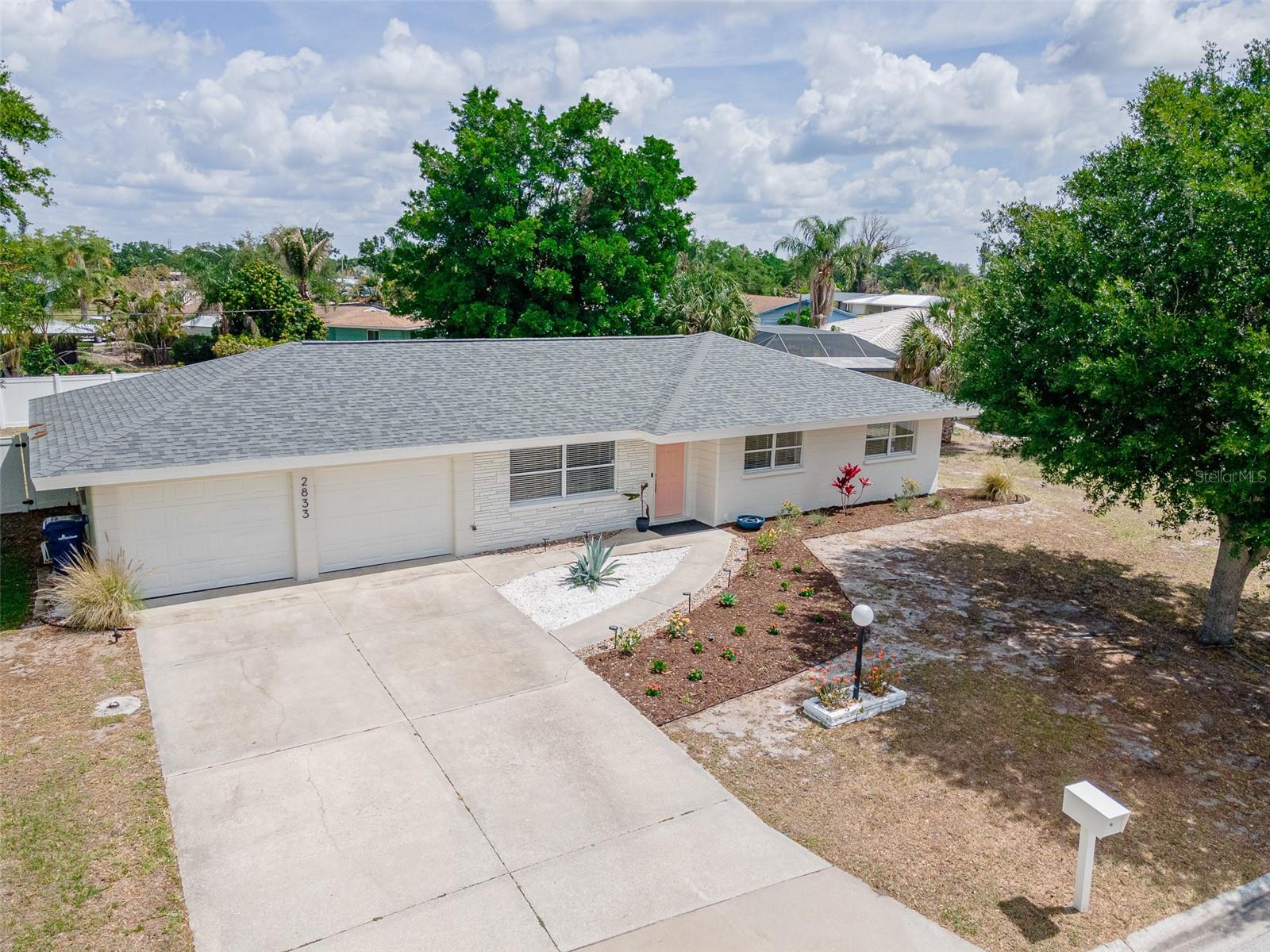 SOUTH GATE - Residential