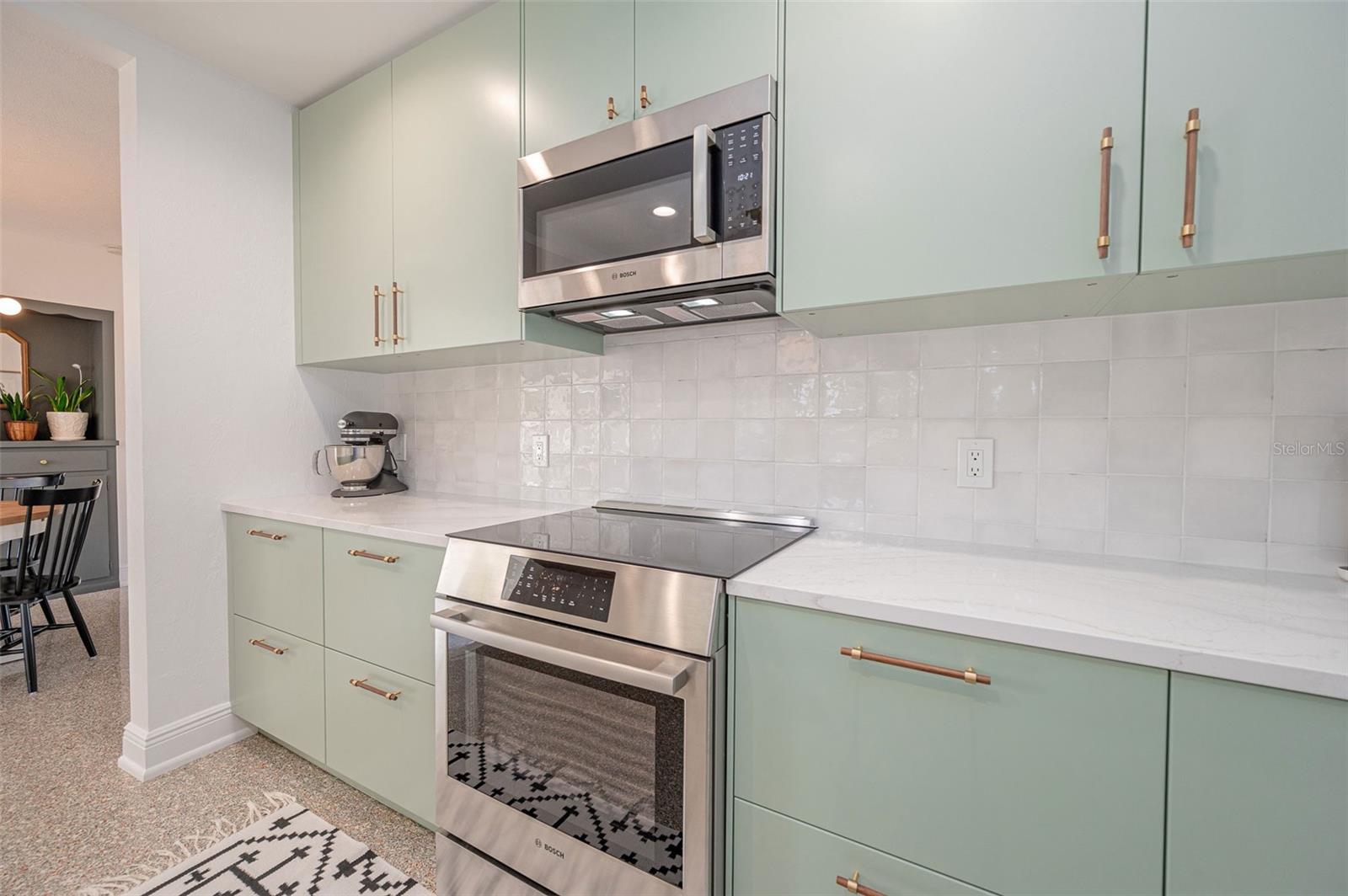 SOUTH GATE - Residential