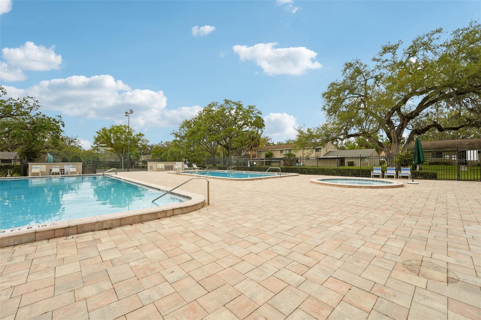 LAURELON VILLAGE OF MEADOWOOD - Residential