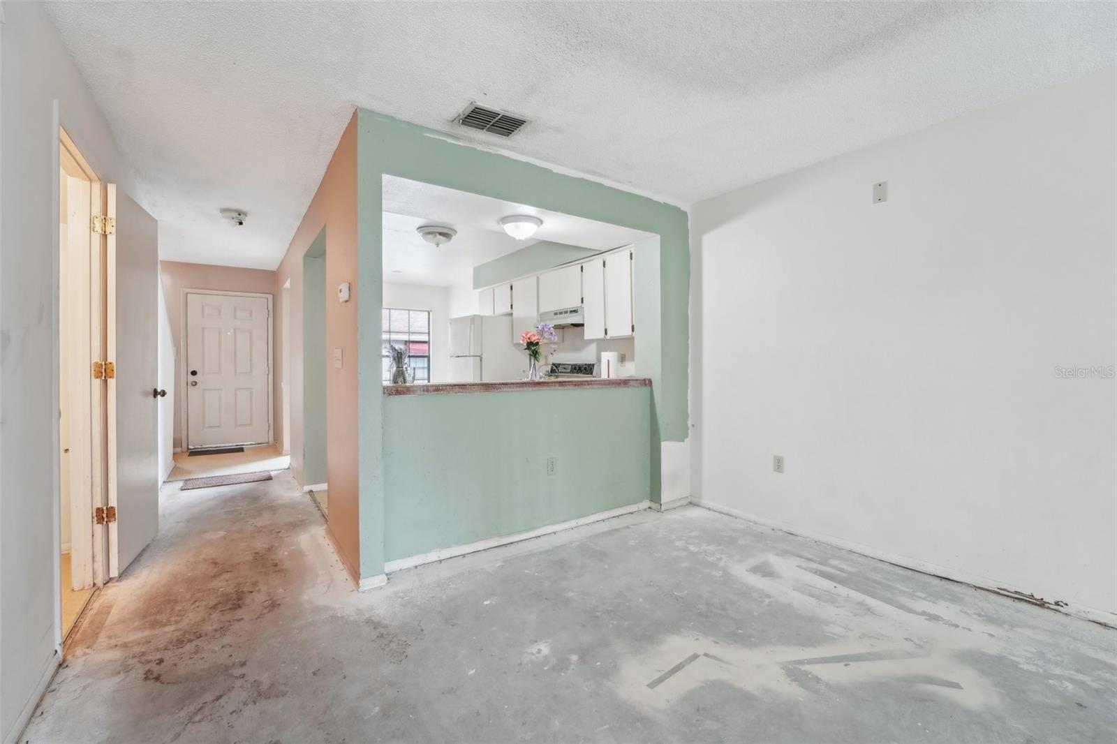 LAURELON VILLAGE OF MEADOWOOD - Residential