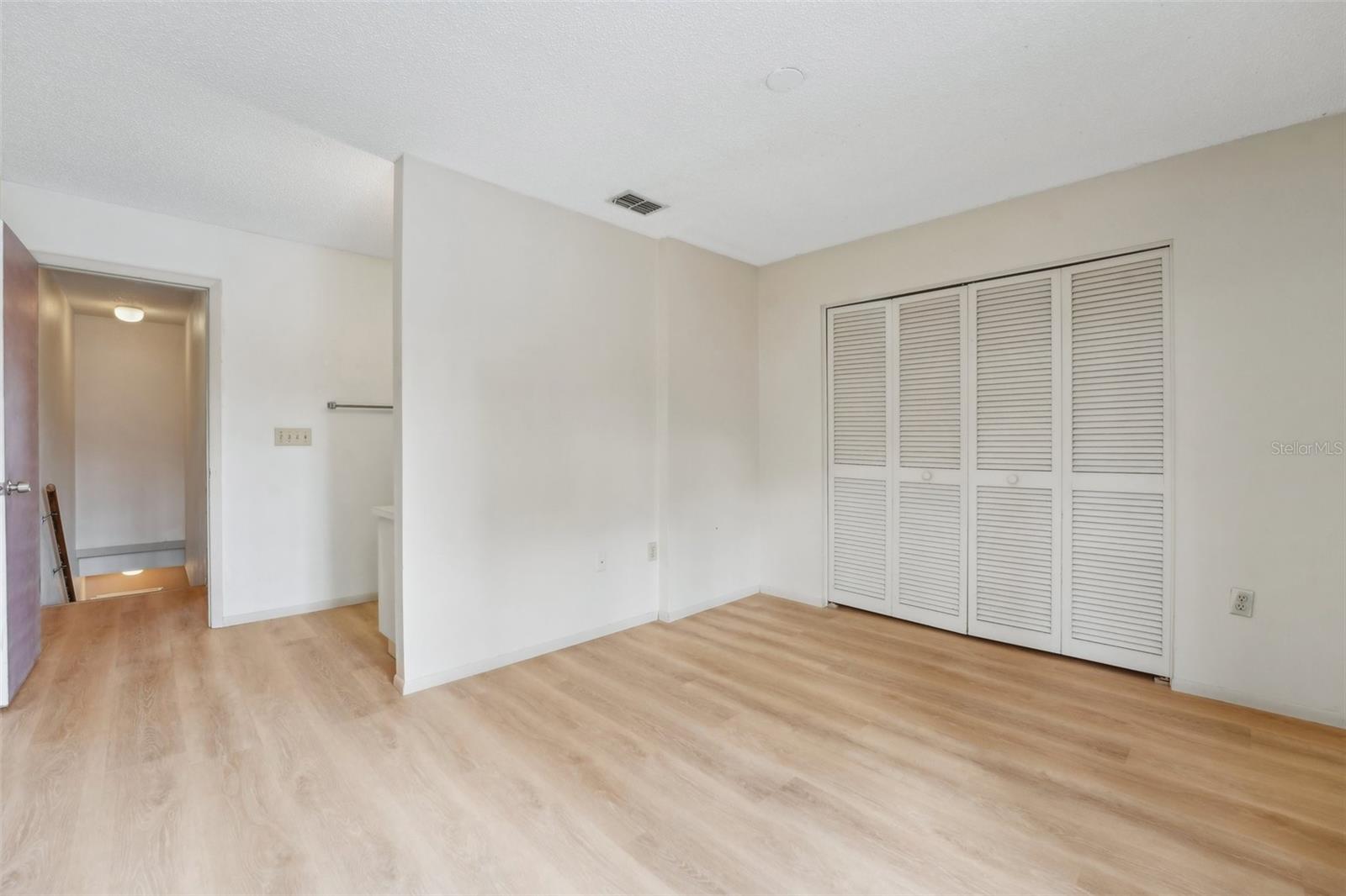 LAURELON VILLAGE OF MEADOWOOD - Residential