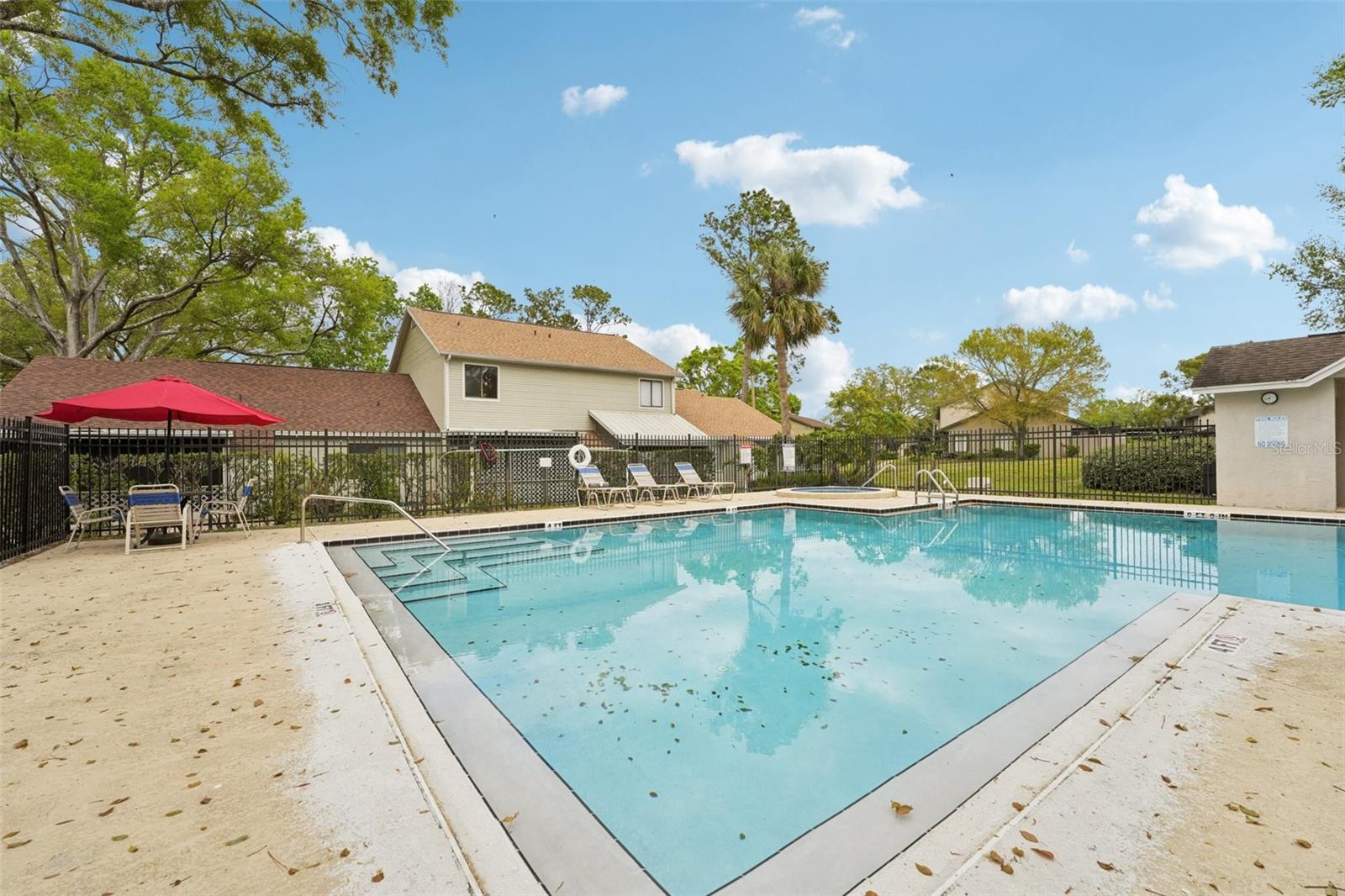 LAURELON VILLAGE OF MEADOWOOD - Residential