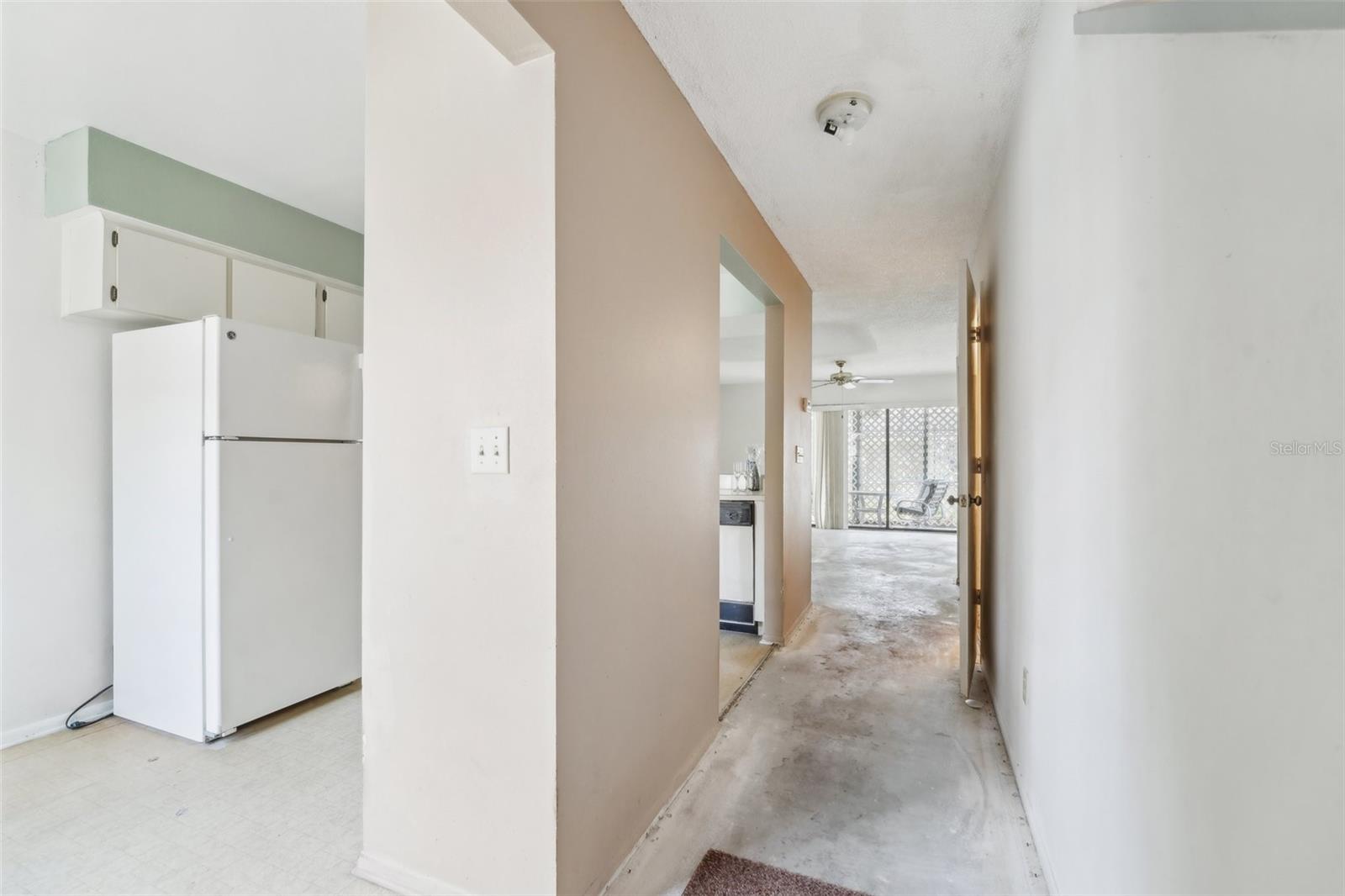 LAURELON VILLAGE OF MEADOWOOD - Residential