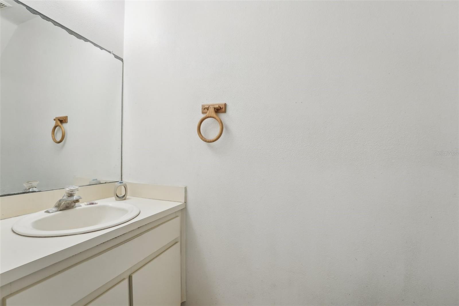 LAURELON VILLAGE OF MEADOWOOD - Residential