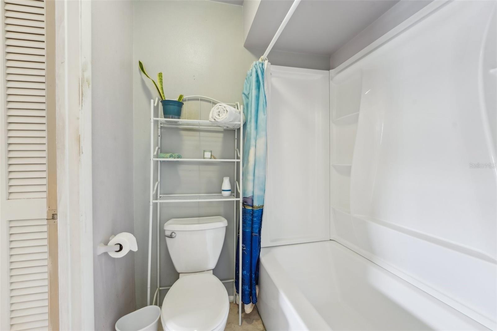 LAURELON VILLAGE OF MEADOWOOD - Residential