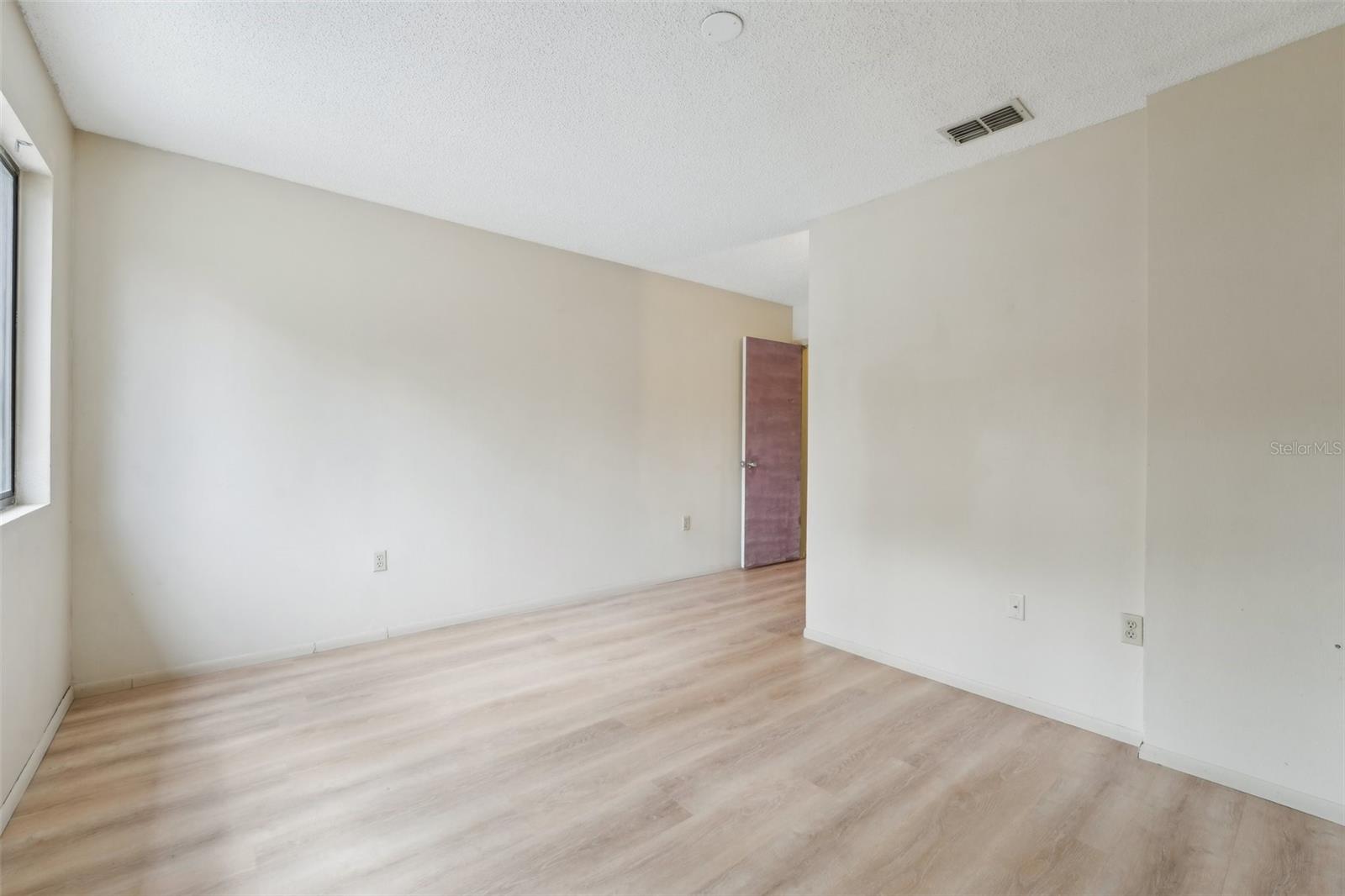 LAURELON VILLAGE OF MEADOWOOD - Residential