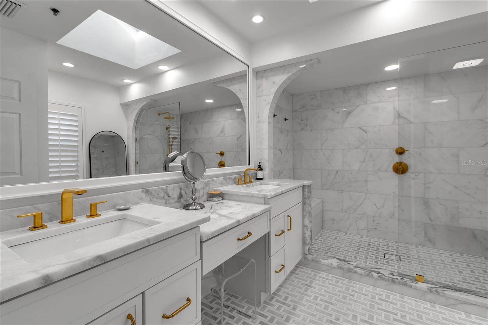 HARBOUR OAKS 2 - Residential