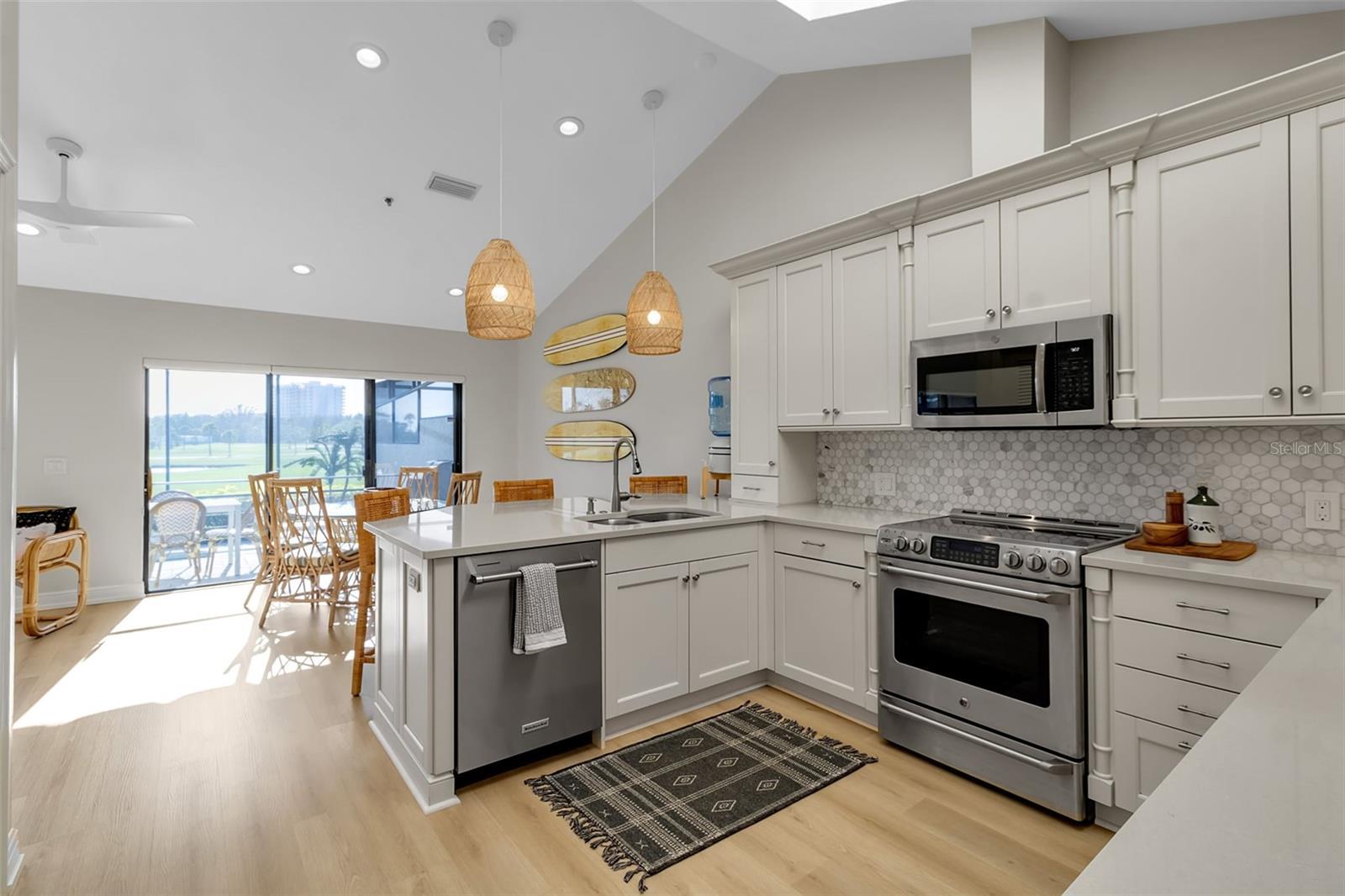 HARBOUR OAKS 2 - Residential