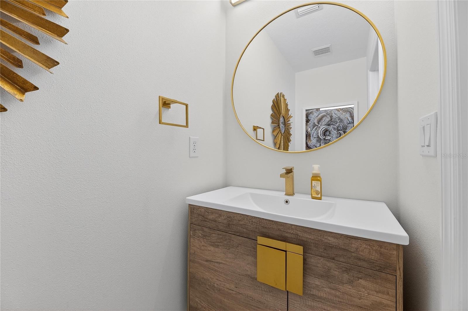 MIRABAY PH 1B-1/2A-1/3B-1 - Residential