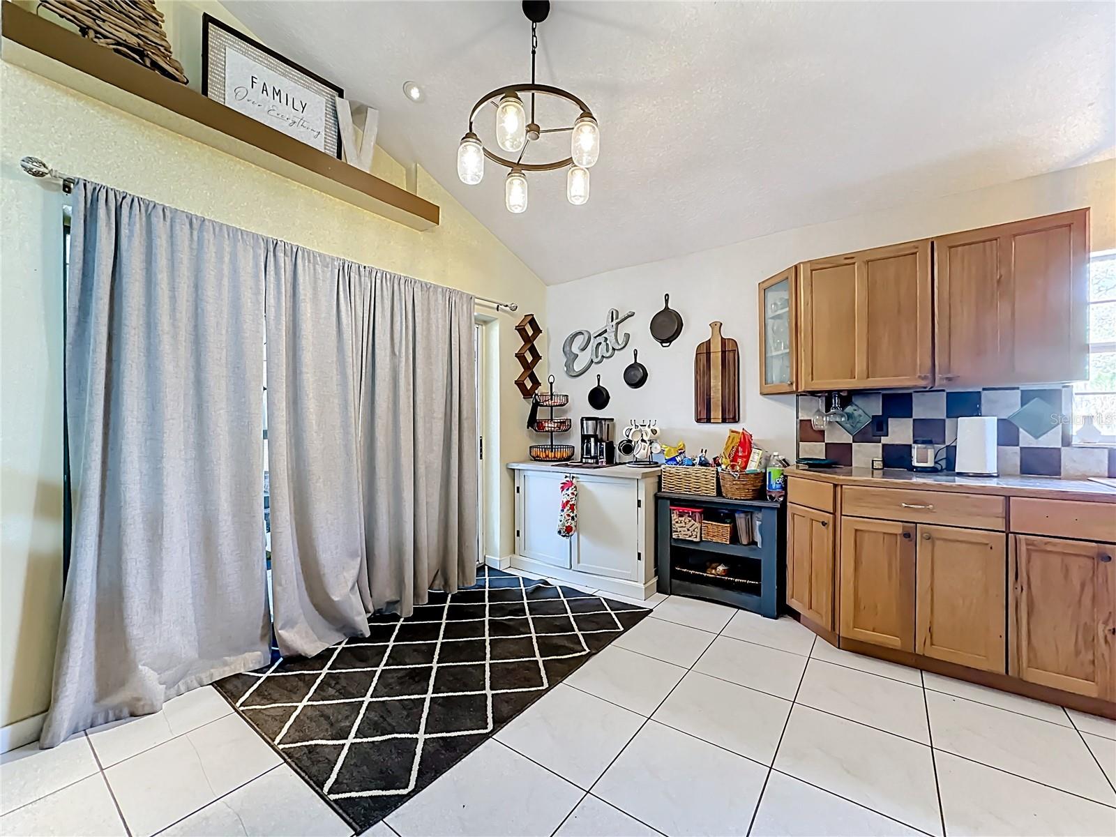 LOST LAKE ESTATES - Residential