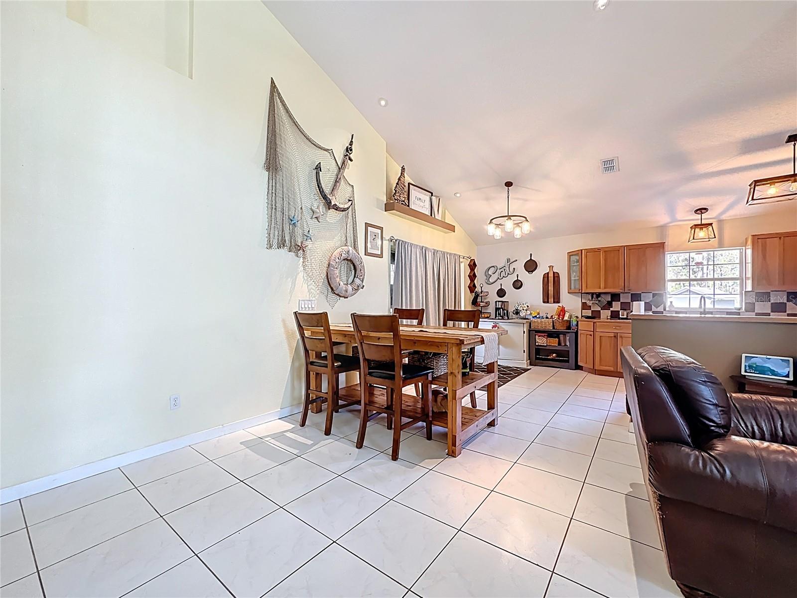 LOST LAKE ESTATES - Residential