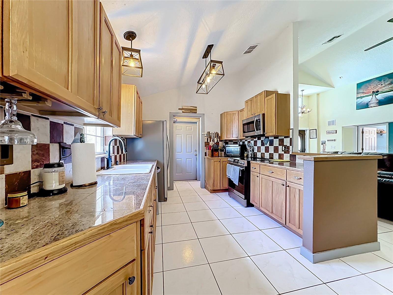 LOST LAKE ESTATES - Residential