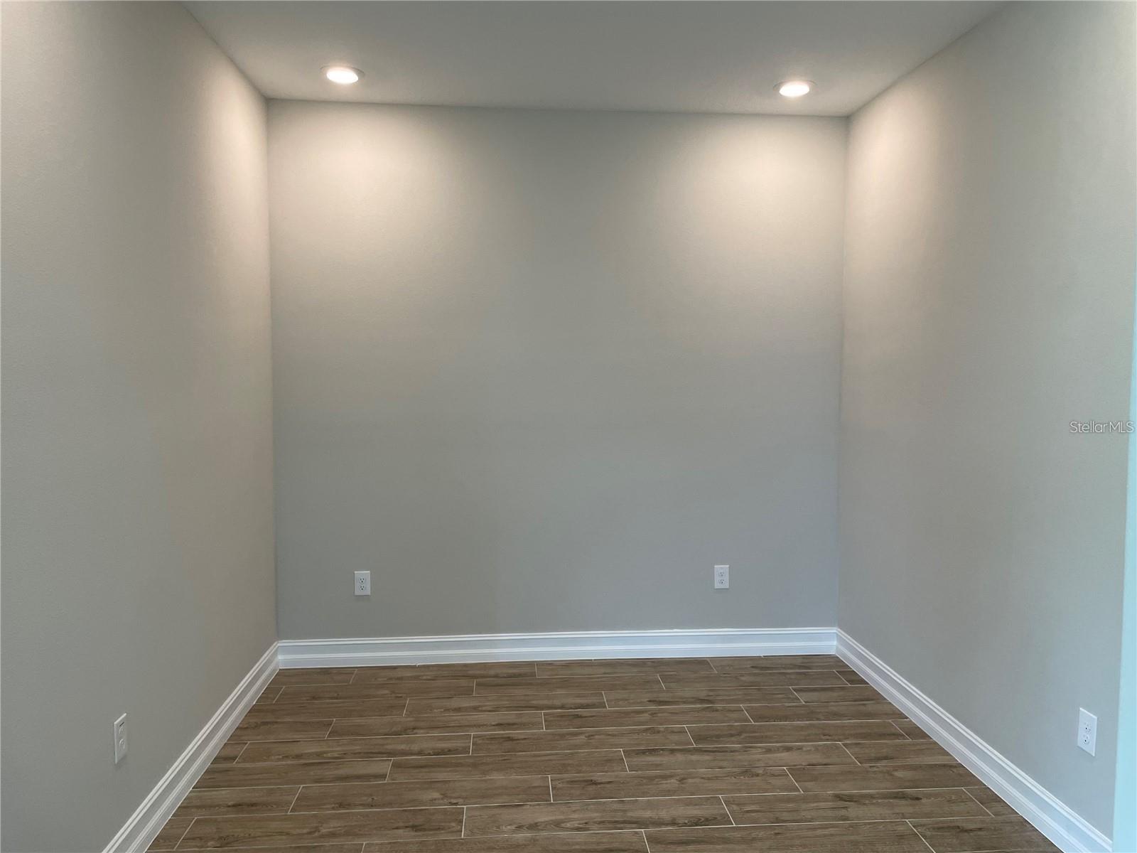 ESTANCIA SORTINO - Residential Lease