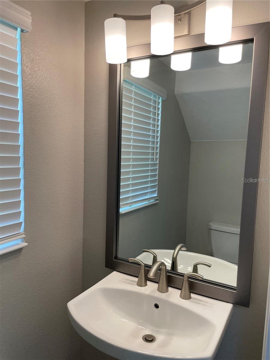 ESTANCIA SORTINO - Residential Lease