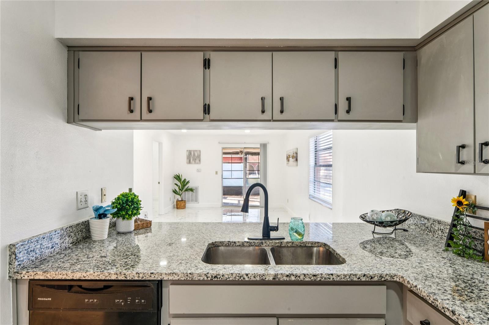 VILLAS OF BONNIE BAY - Residential