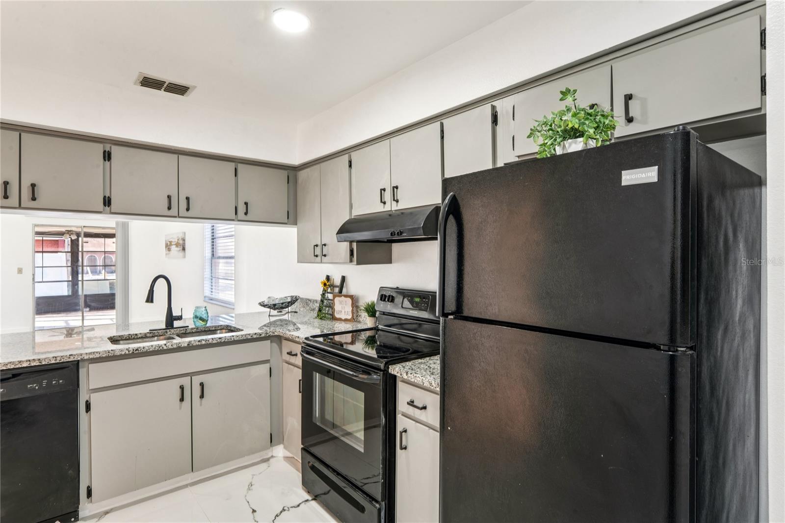 VILLAS OF BONNIE BAY - Residential