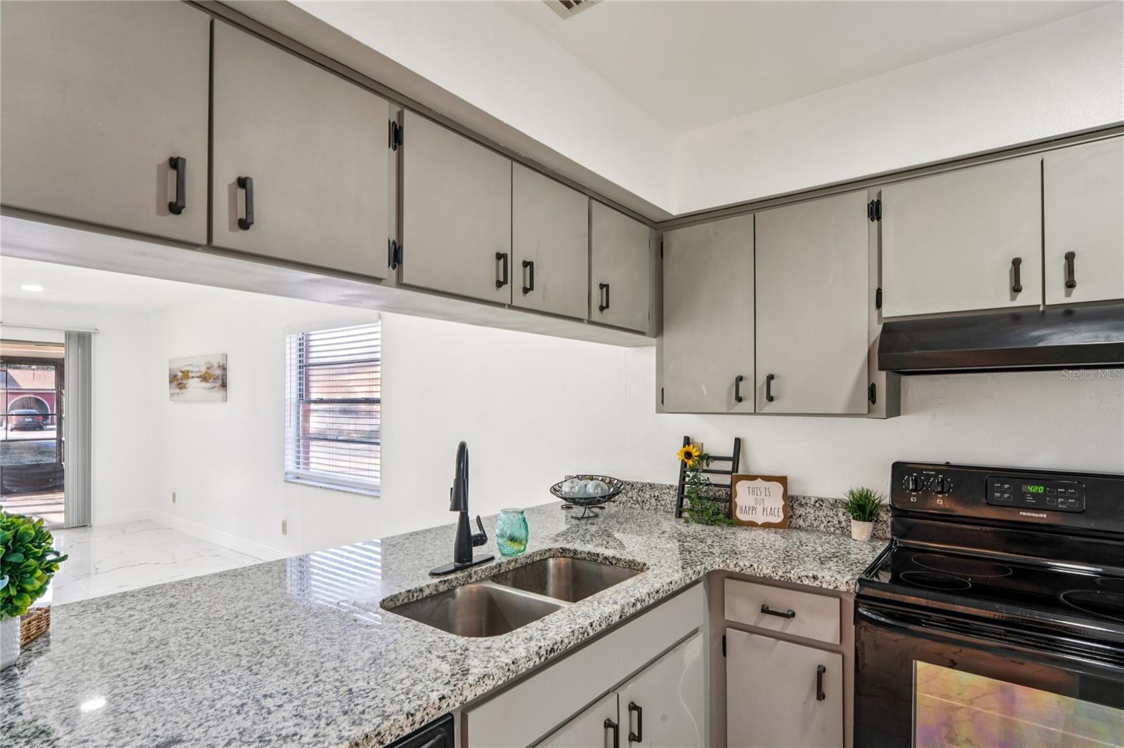 VILLAS OF BONNIE BAY - Residential