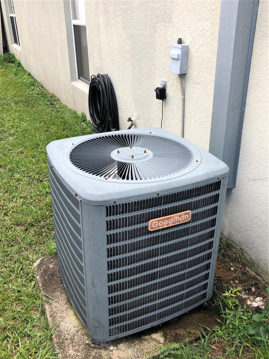 PINES WEST PH 01 - Residential