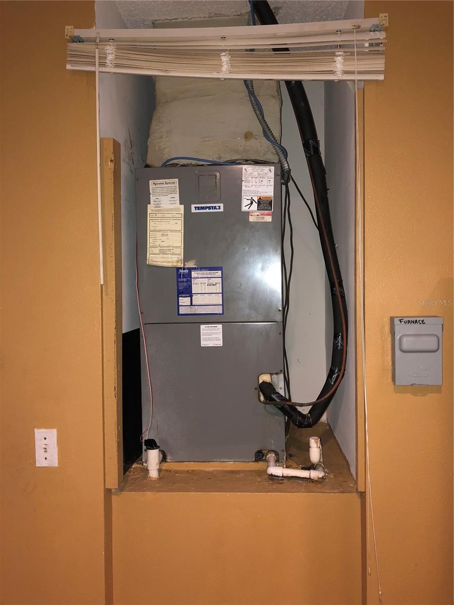 PINES WEST PH 01 - Residential