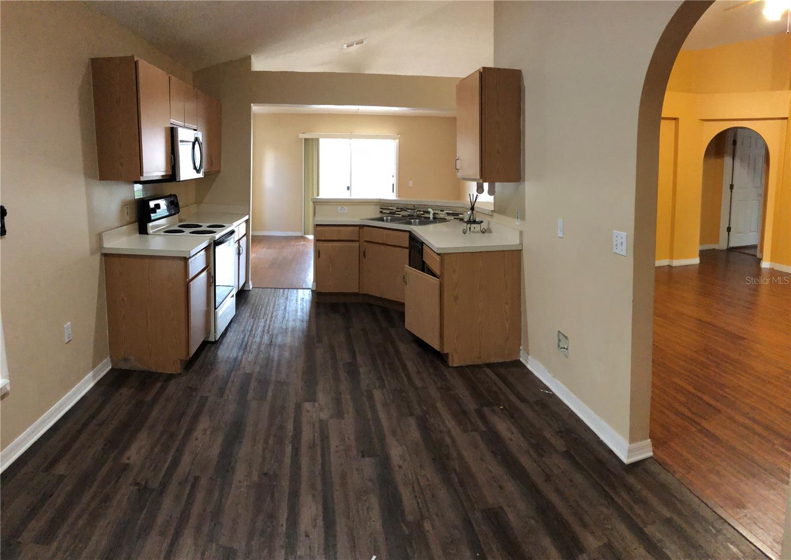 PINES WEST PH 01 - Residential