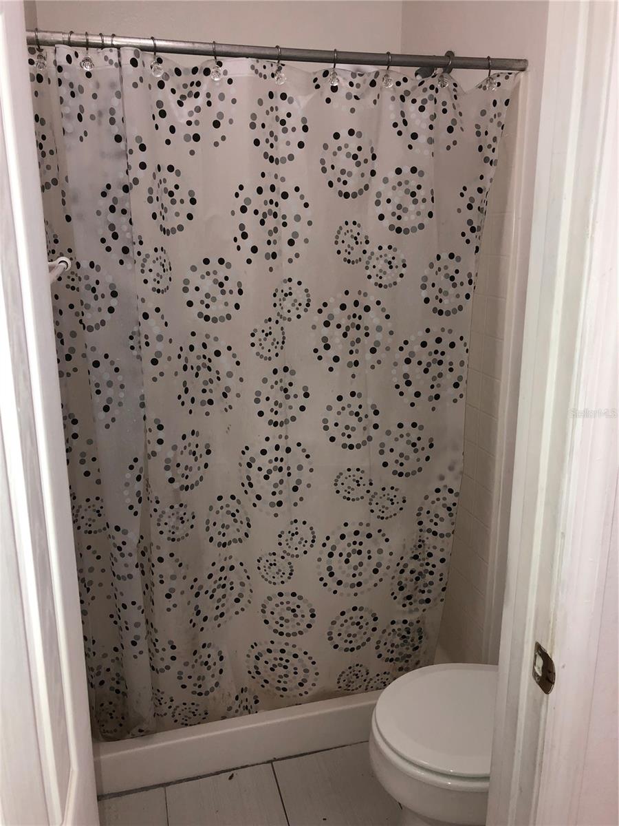 PINES WEST PH 01 - Residential