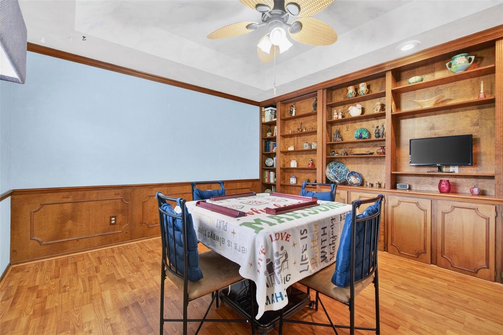 ON TOP OF THE WORLD - Residential