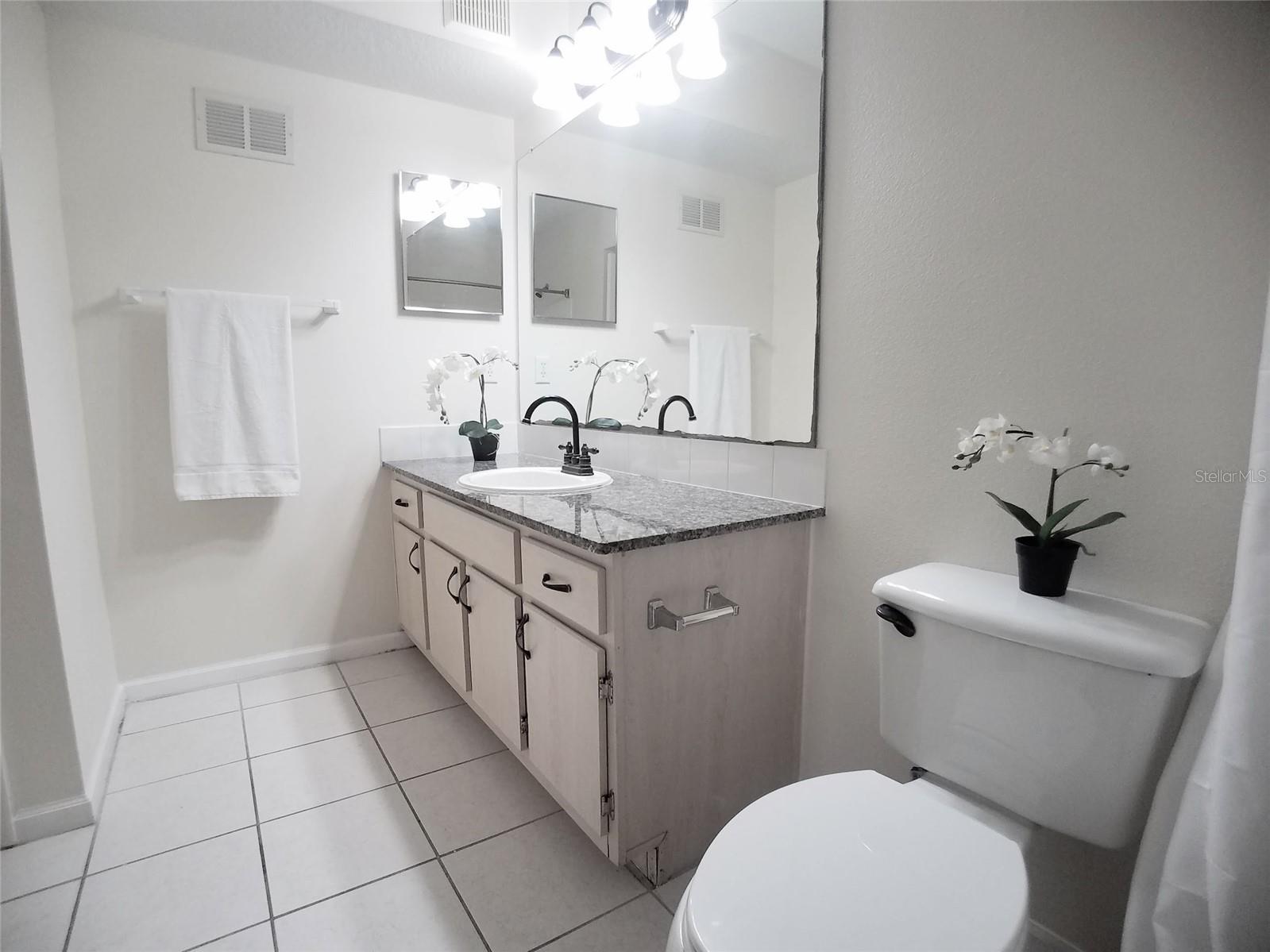 CREST/WATERFORD LAKES - Residential