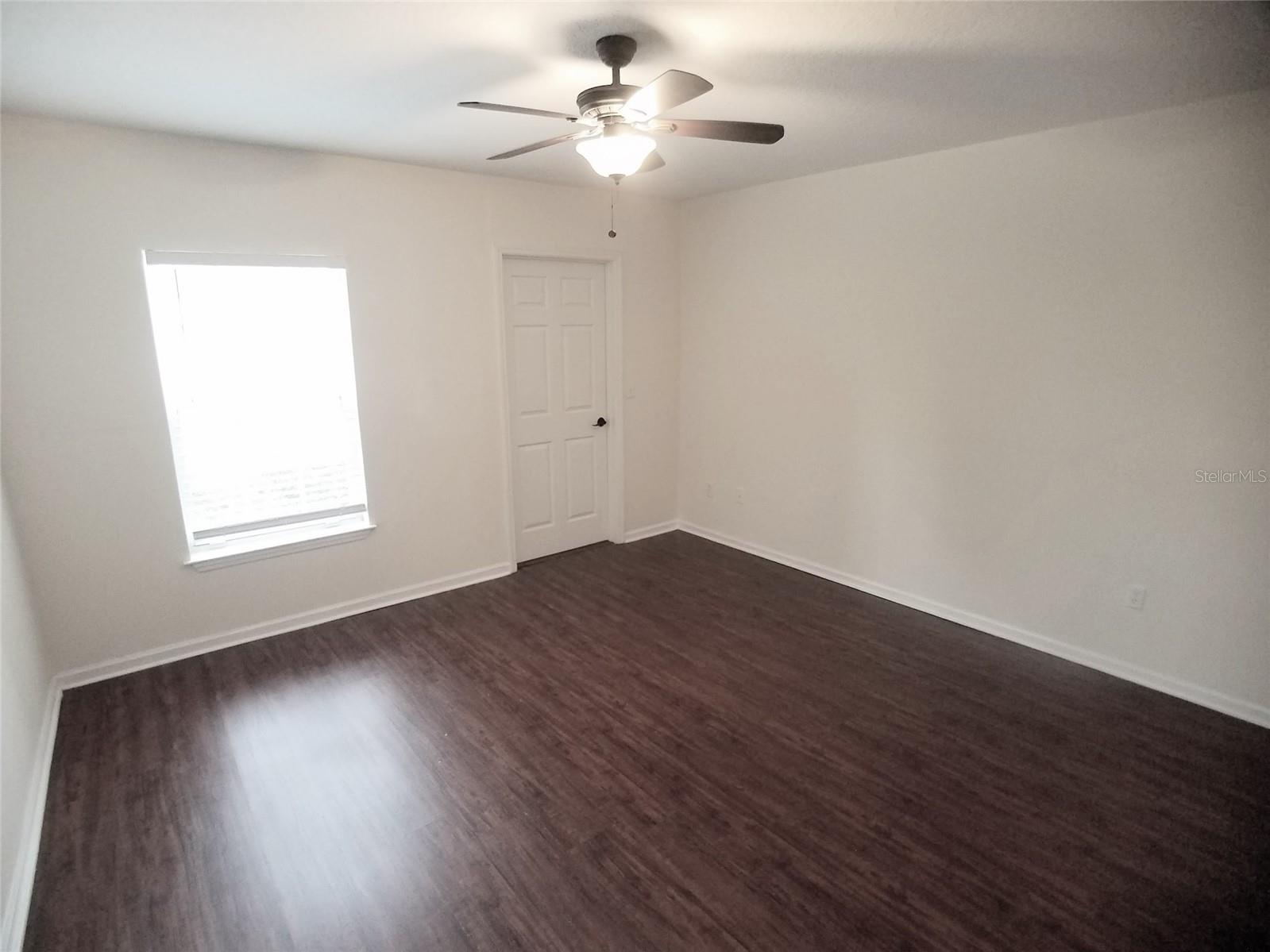 CREST/WATERFORD LAKES - Residential