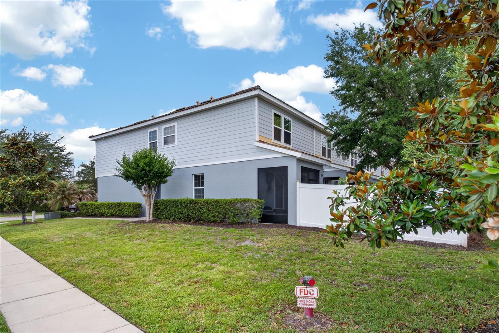 SOMERSET CHASE - Residential