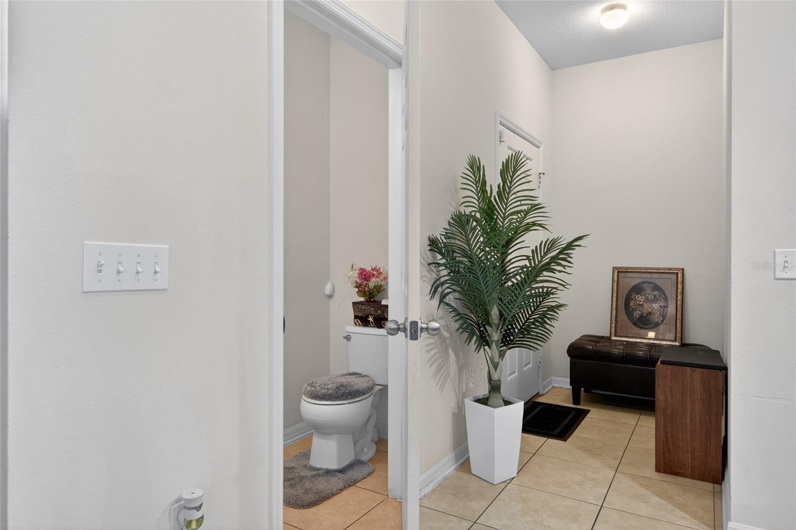 SOMERSET CHASE - Residential