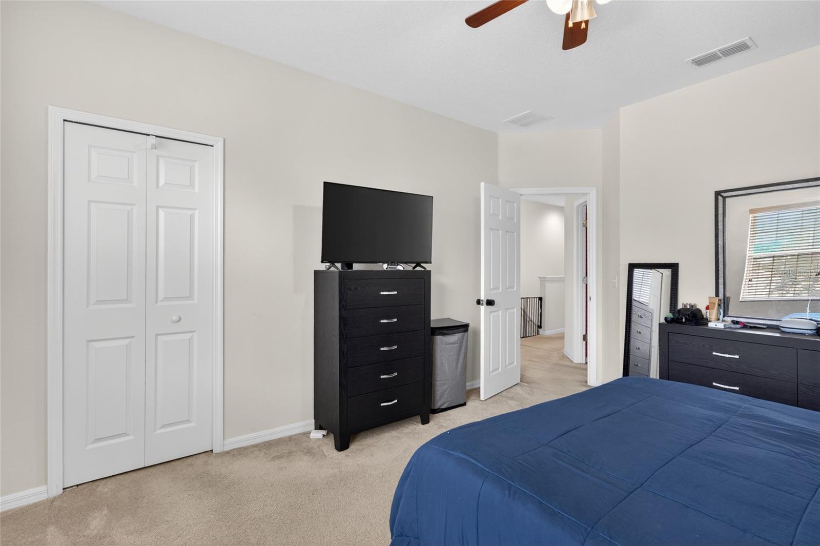 SOMERSET CHASE - Residential