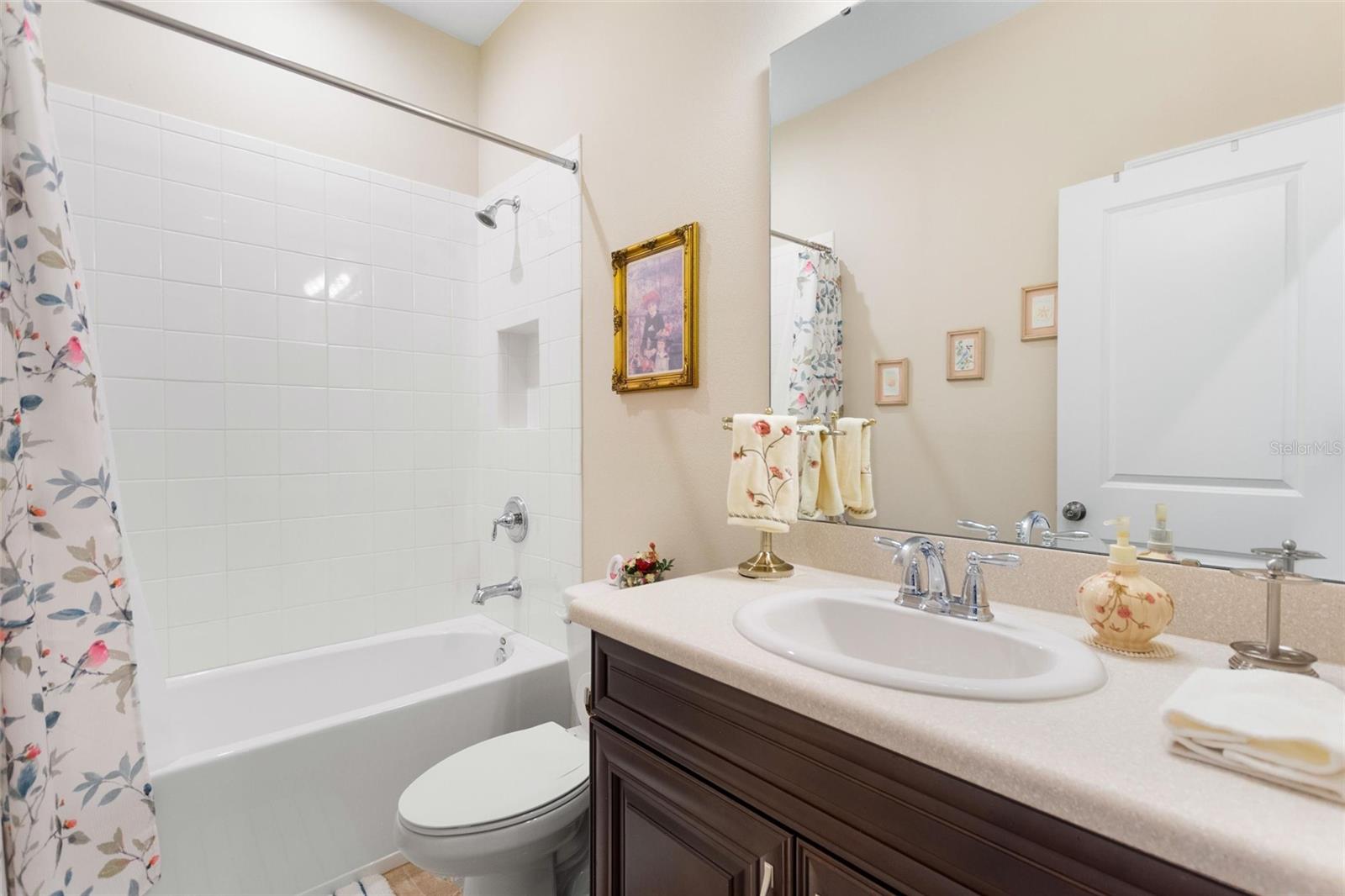 BELLALAGO PH 5J - Residential