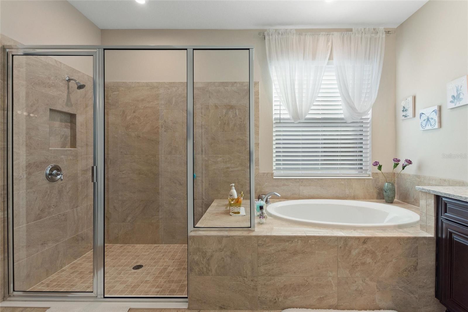 BELLALAGO PH 5J - Residential