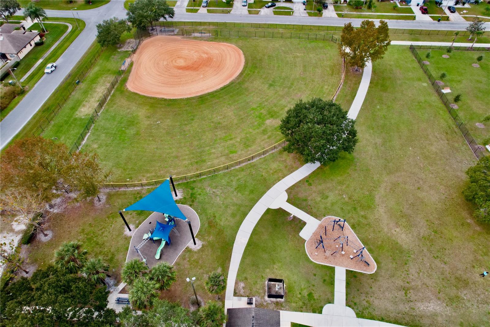 CAPE ORLANDO ESTATES - Land