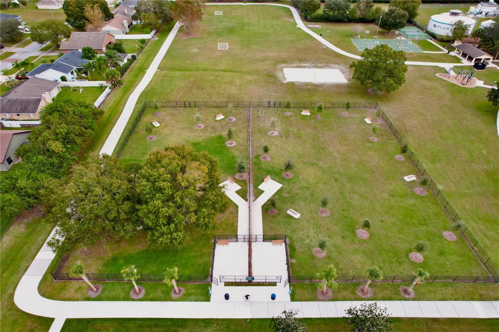 CAPE ORLANDO ESTATES - Land