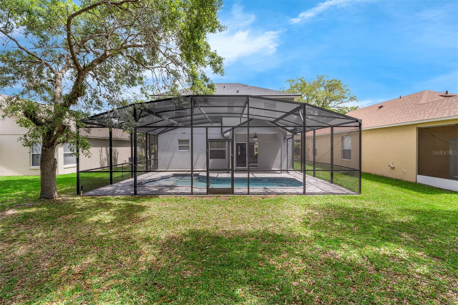 STONEYBROOK - Residential