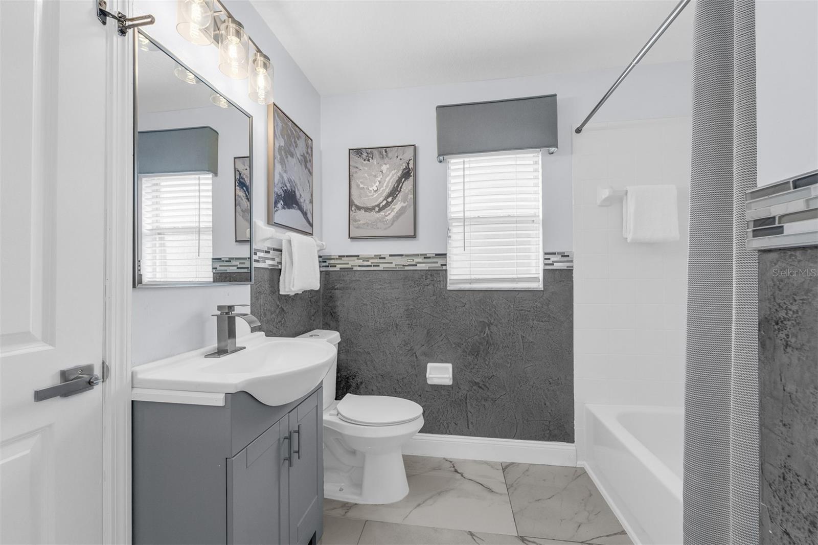 STONEYBROOK - Residential