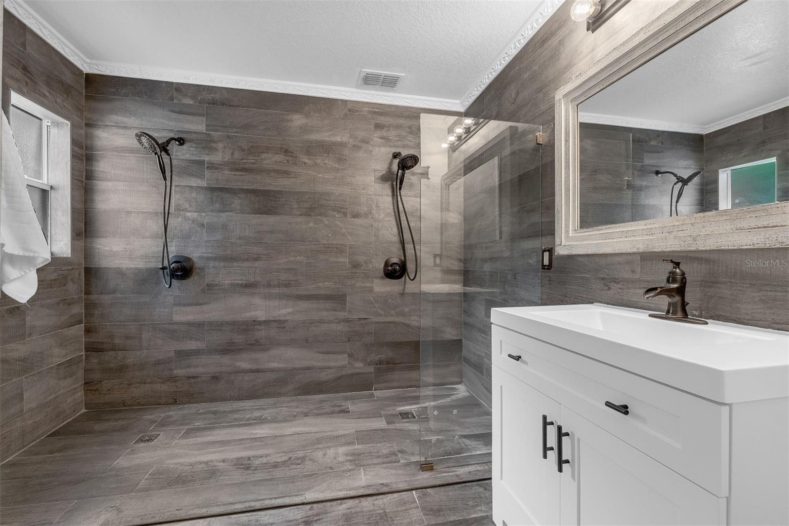 STONEYBROOK - Residential