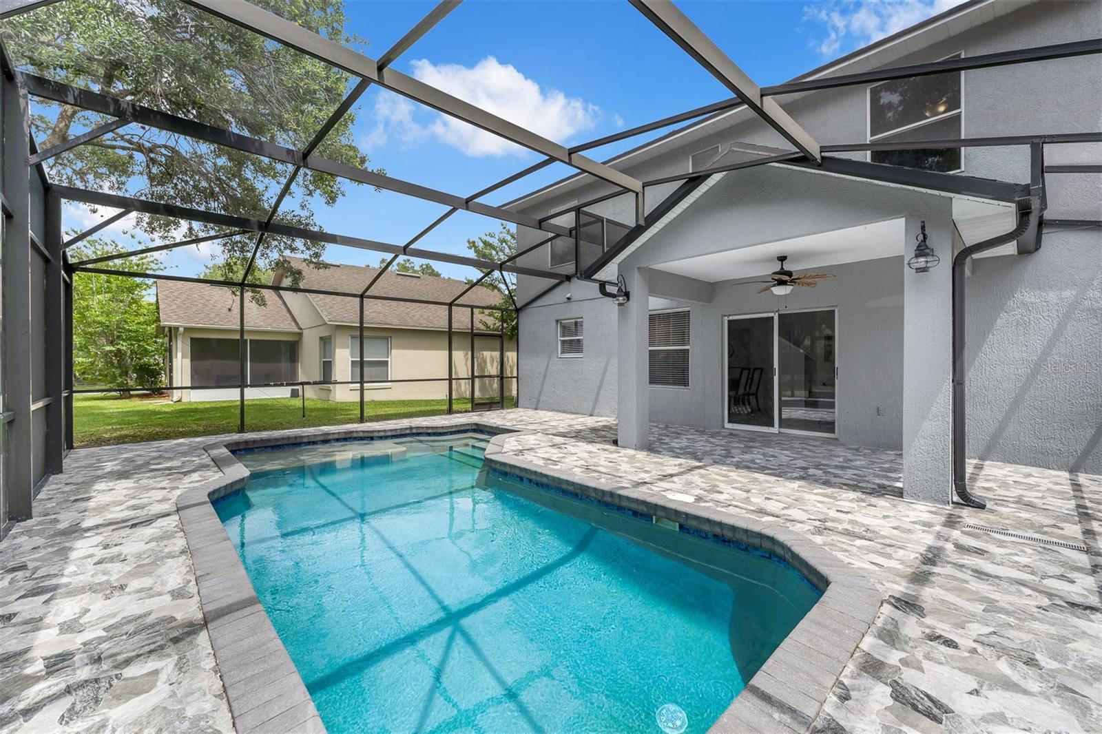 STONEYBROOK - Residential