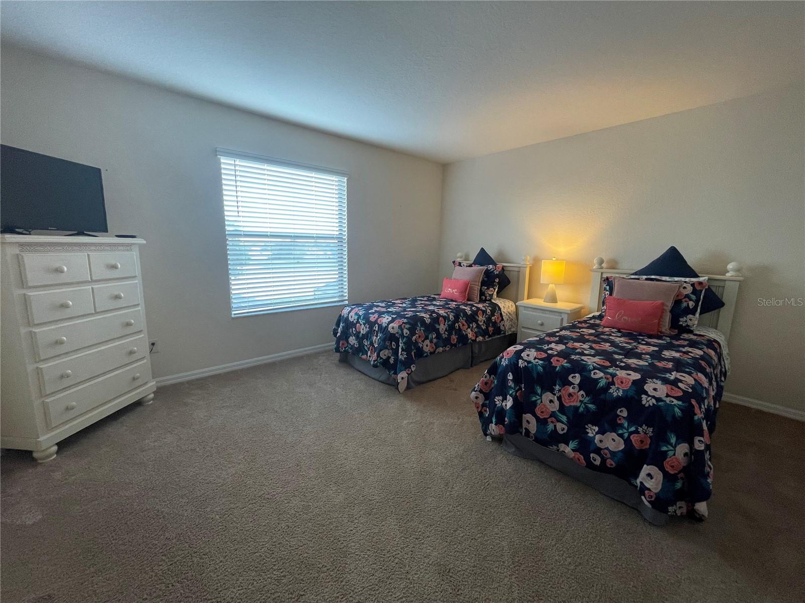 HIGH GROVE UNIT 02 - Residential