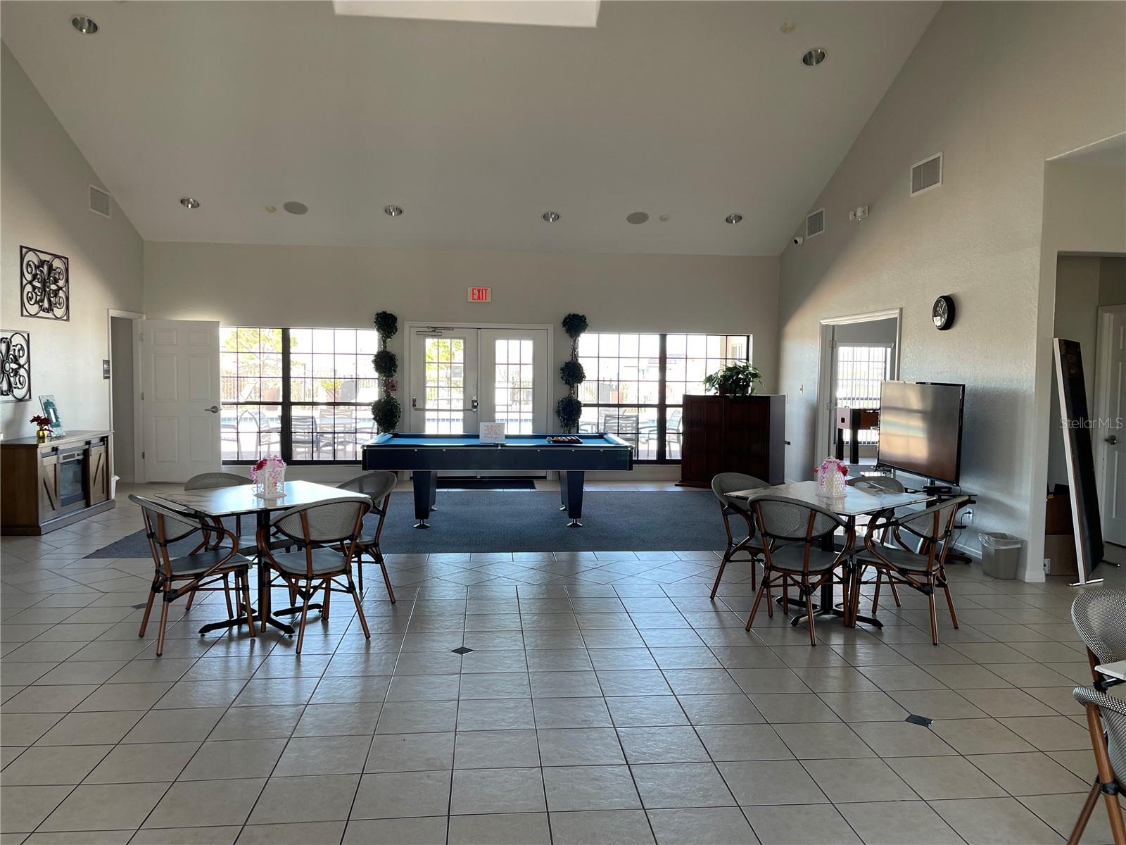 HIGH GROVE UNIT 02 - Residential